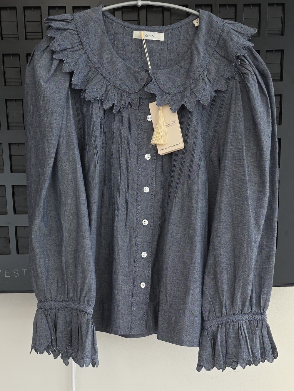 Doen Hickory Blouse- Blue Chambray - Picture 3 of 10